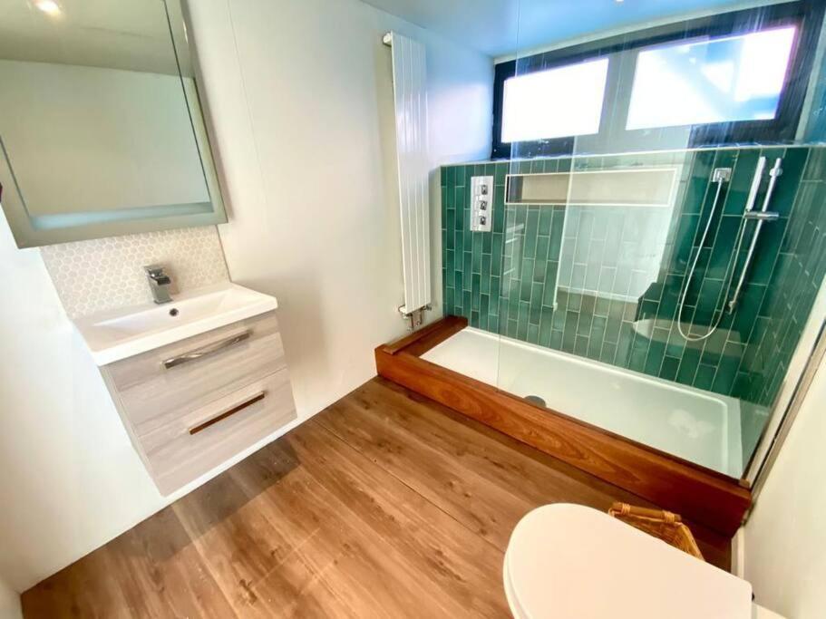 Houseboat Eleuthera Bembridge Bagian luar foto
