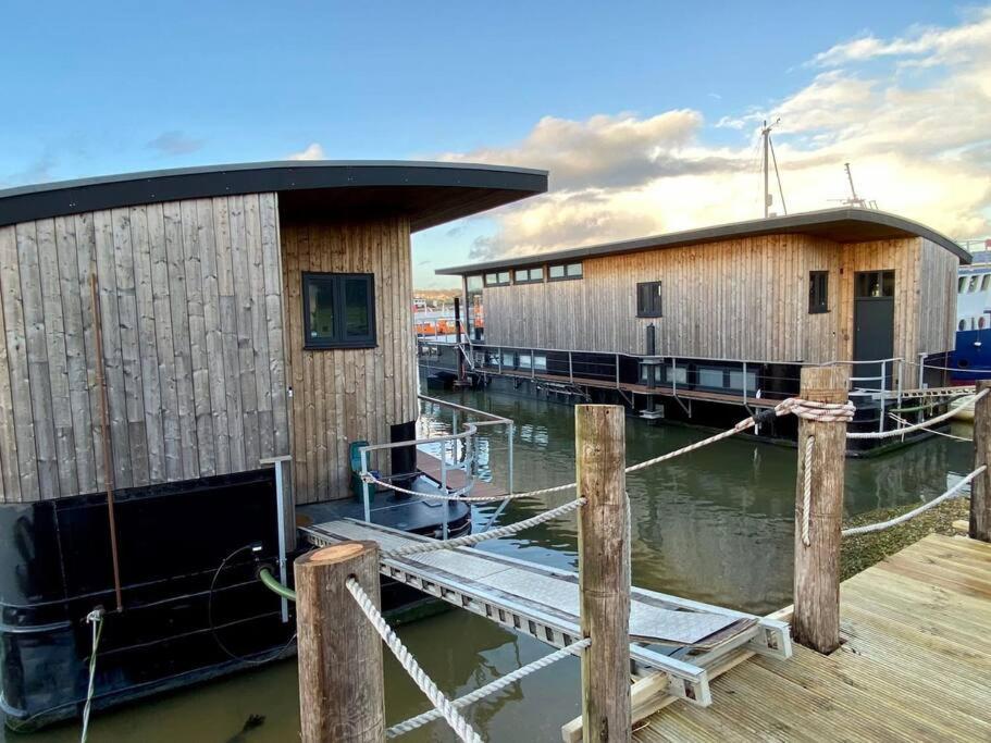 Houseboat Eleuthera Bembridge Bagian luar foto